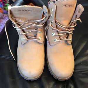 Women’s pro series timberland